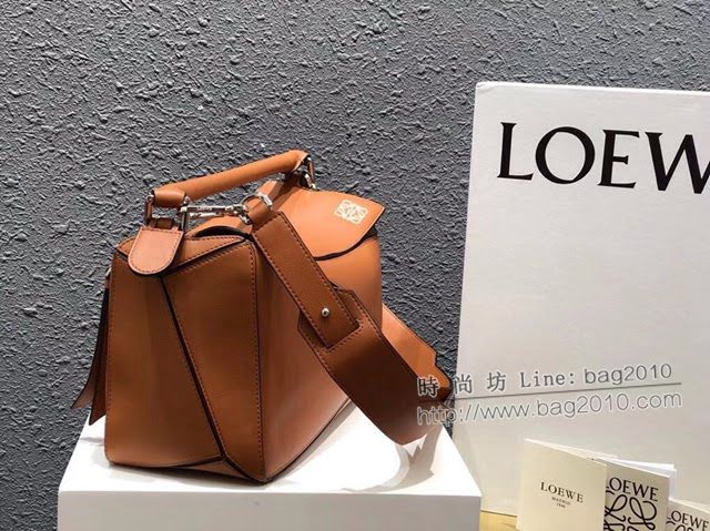 LOEWE經典爆款包包 羅意威Puzzle幾何中號拼接手提斜挎包 10171  tcl1041